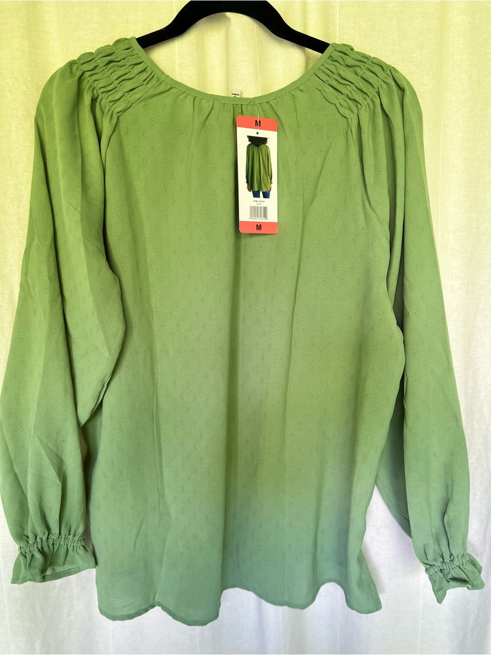 Jessica Simpson Green Smocked Yoke Long Sleeve Blouse - Picture 4 of 9